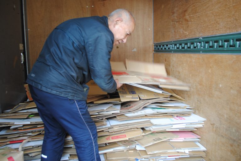 荷積め作業風景