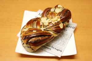 マーブルチョコパン  ￥210（税込）